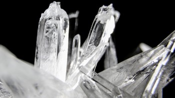 The Origins of the Quartz Watch - The Origins of...
